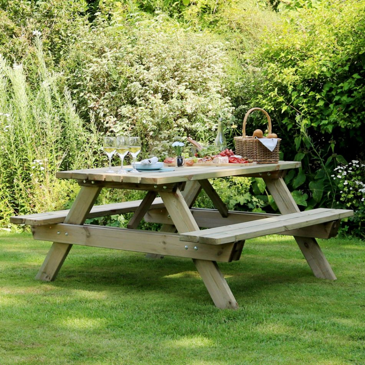 Zest Katrina Picnic Table featured iamge